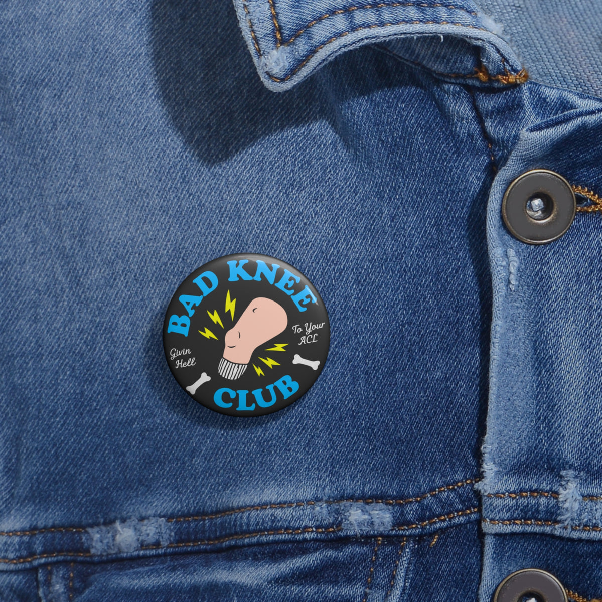 Bad Knee Club Button | Funny ACL Survivor Pin | Knee Pain Humor Badge